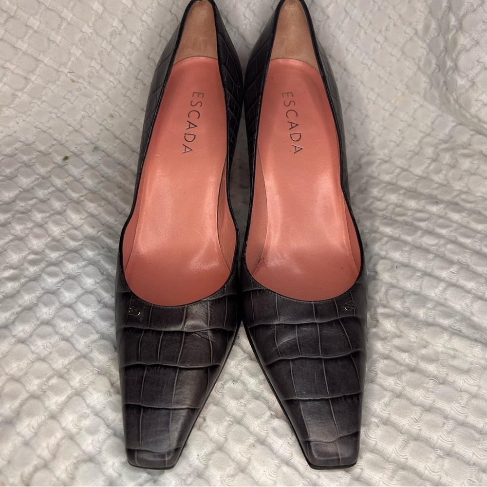 Escada‎ Gray Croc Embossed Leather Pumps | Square Toe Italian Heels | Size 40 - Picture 2 of 11